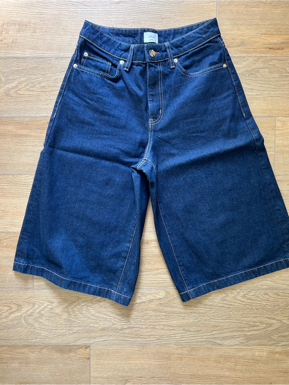 Wilfred Publicity Denim Shorts